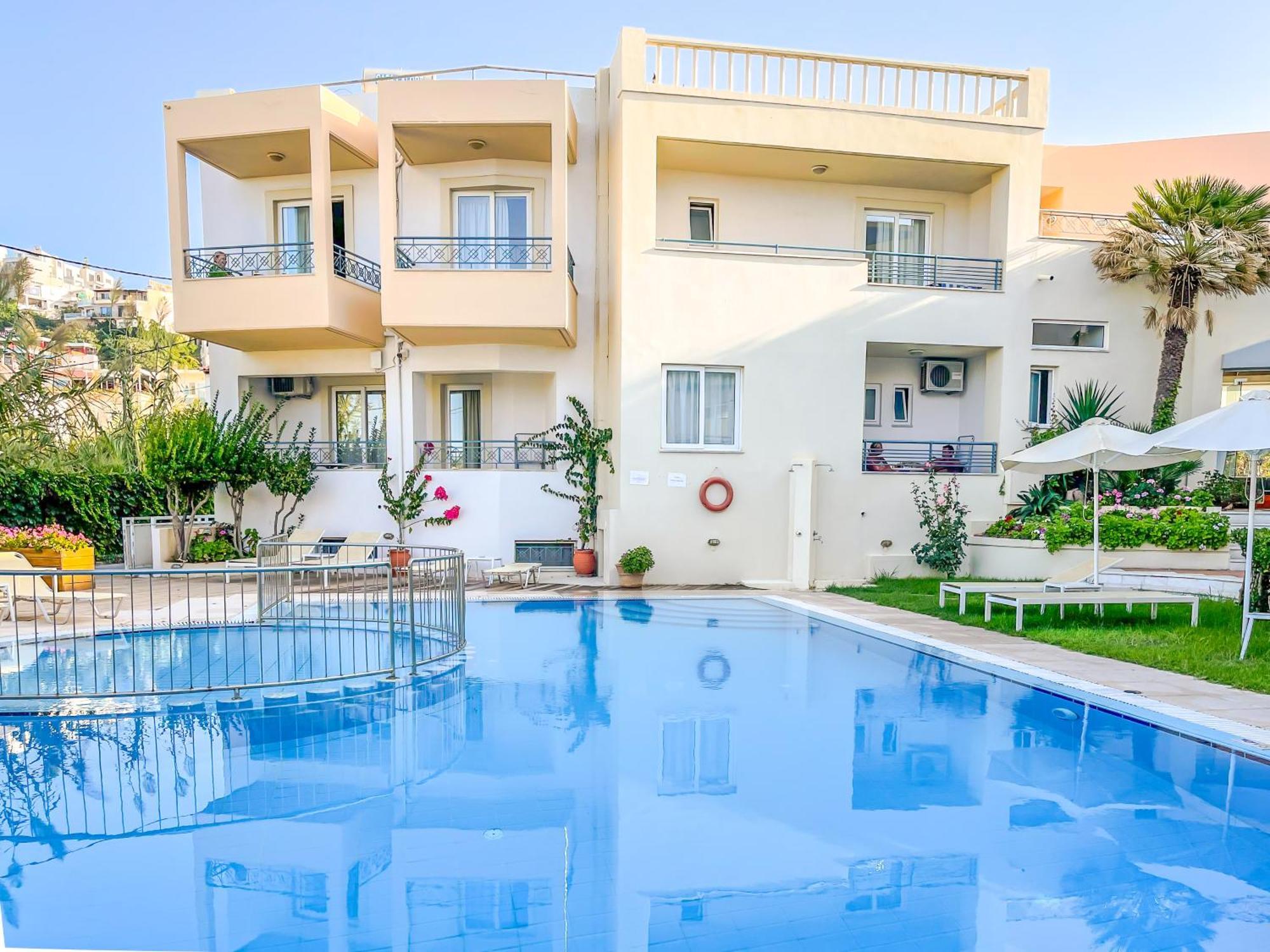 Melina Beach Aparthotel Platanias  Exterior photo