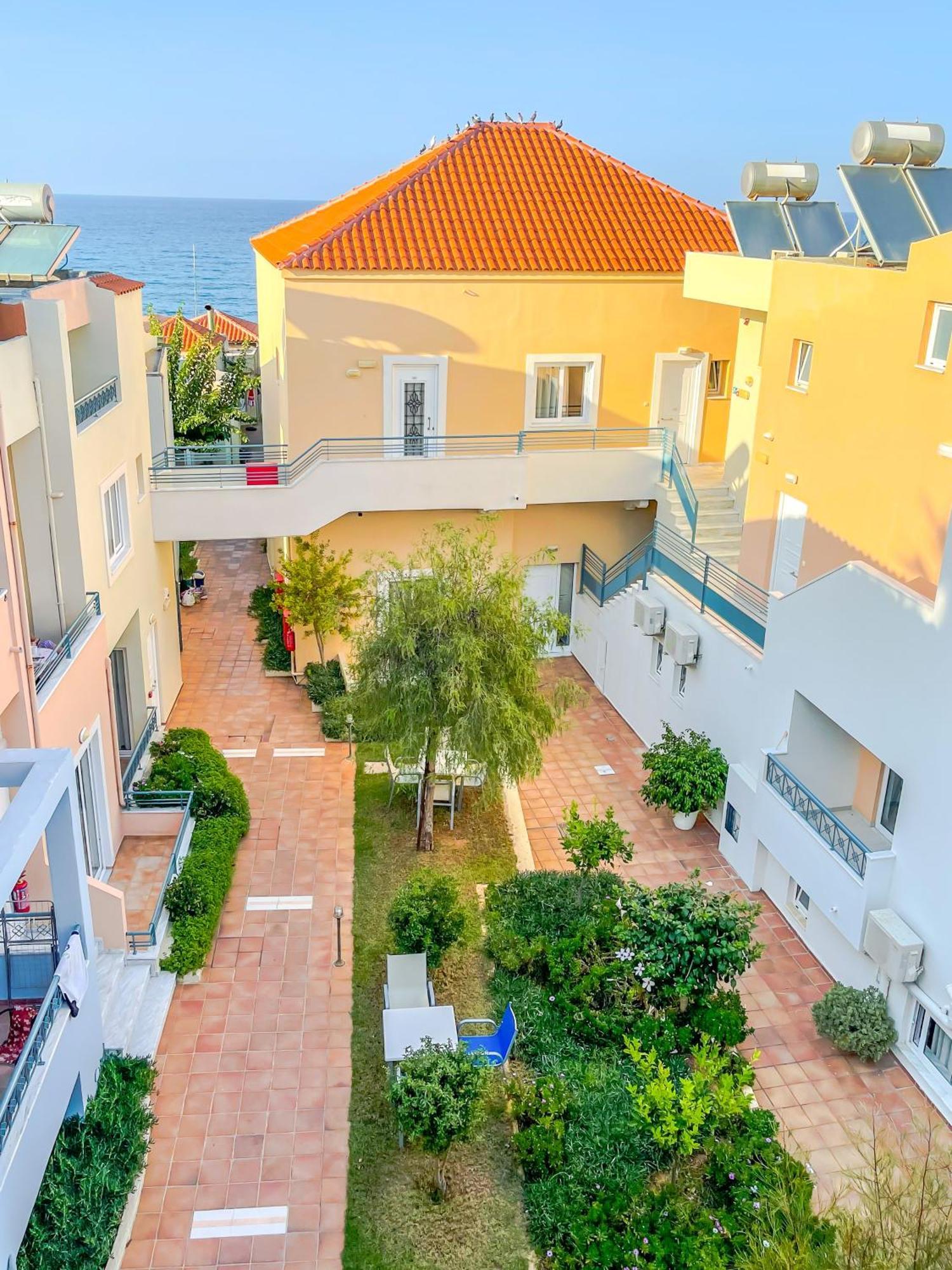 Melina Beach Aparthotel Platanias  Exterior photo