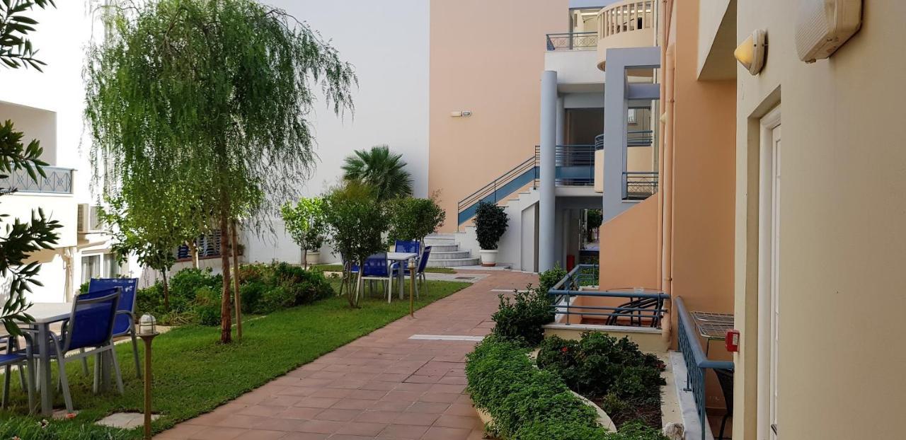 Melina Beach Aparthotel Platanias  Exterior photo